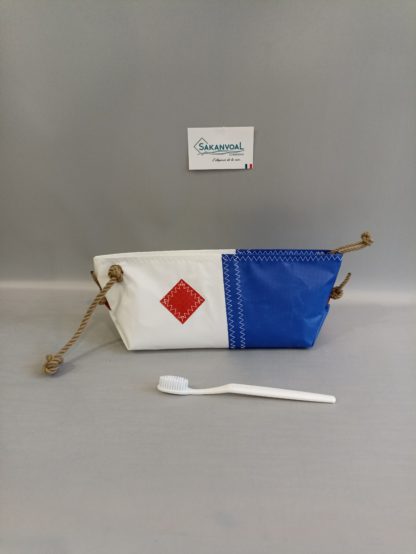 BERMUDES SKV bleu marine et blanc