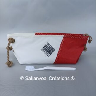 BERMUDES trousse de toilette blanche et rouge